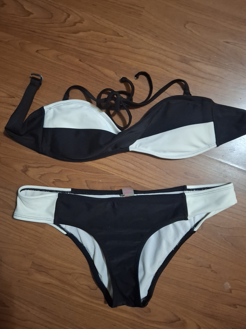 Black White Colorblock Underwire Bikini Swimsuit Set (SWI 109)